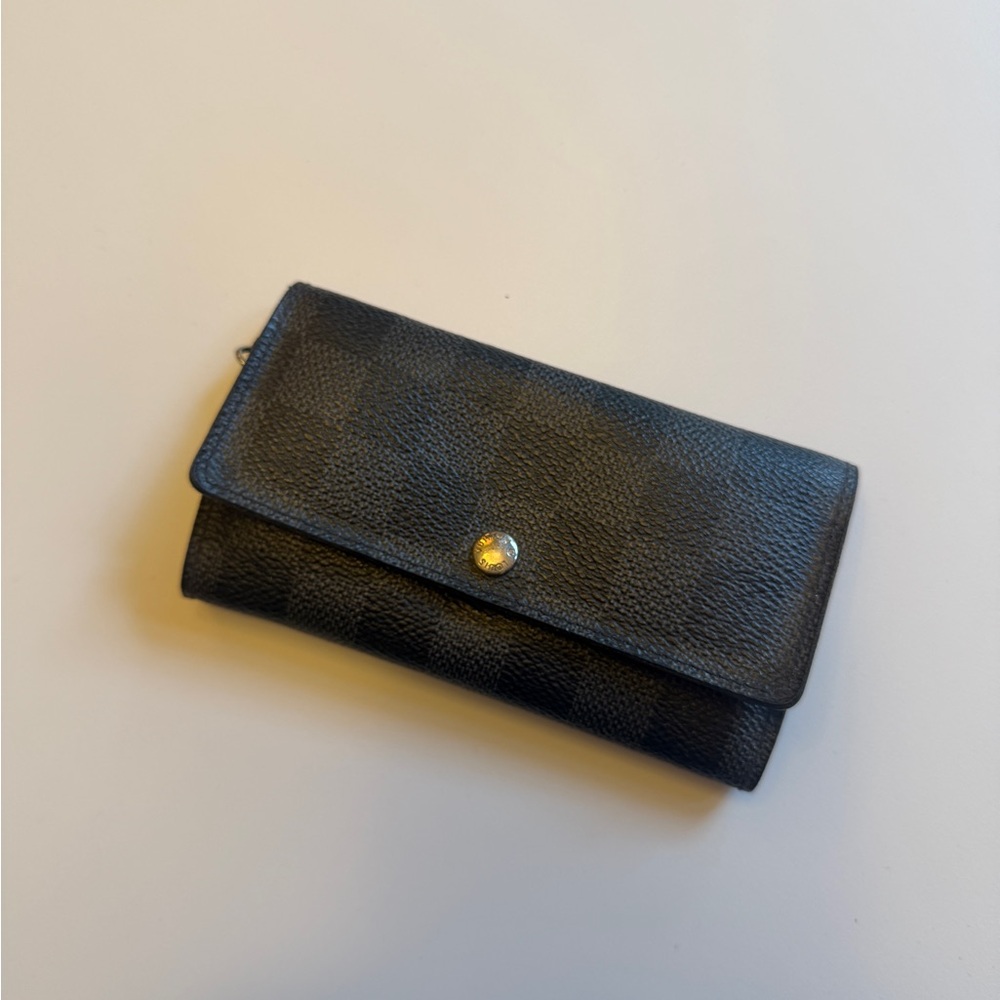 Louis Vuitton key holder